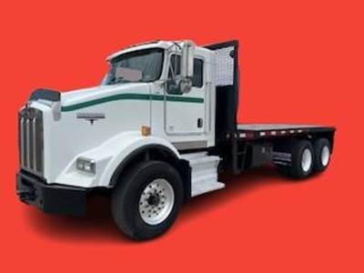 Kenworth T800 Tandem Axle 18 ft Flatbed Dump Truck - 385HP, 8Ll Manual