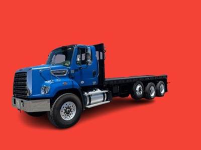 Freightliner 108SD Tri Axle 26 ft Flatbed Truck - 350HP, 6 Speed Allison Rds Automatic
