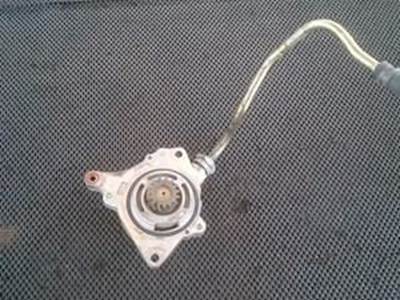 Isuzu 4BD2 Fuel Gear Pump, W7TH Fuel Line Attached. 15 Tooth Gear With 2 Bolt