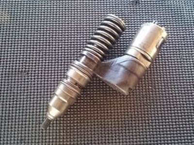 Used Fuel Injector For A Caterpillar 3406 Engine