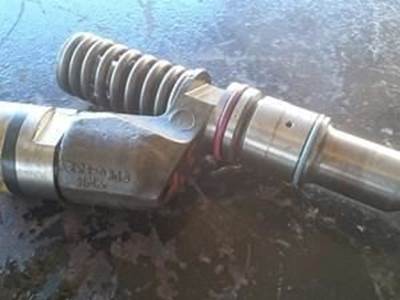 CAT C13 Fuel Injector