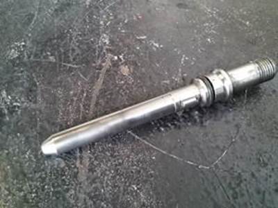 Good Clean And Inspected Cummins 5.9 Pencil Injector