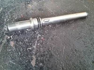 Good Clean And Inspected Cummins 5.9 Pencil Injector