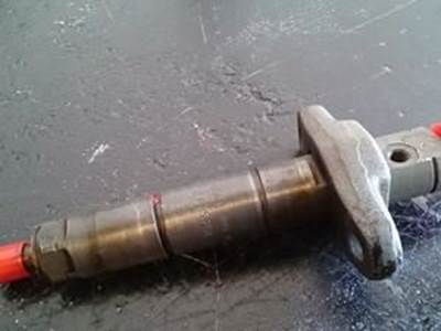 Good Clean And Inspected Ford 7.8 Fuel Injector