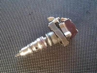 International 7.3L Fuel Injector