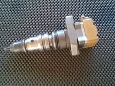 Fuel Injector For A 7.3L INTERNATIONAL/ForD Diesel Engine