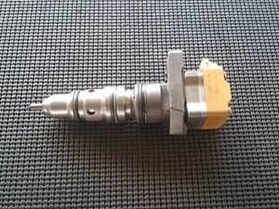 International DT466 Fuel Injector