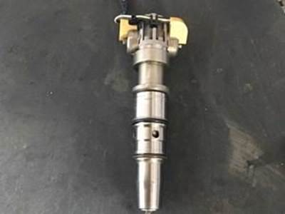 Used Fuel Injector For A 2004INTERNATIONAL DT466 Engine