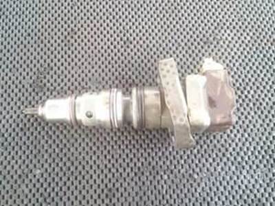 International DT466E Fuel Injector