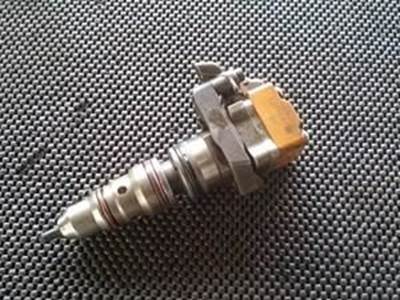 International 7.3L DT444E Injector