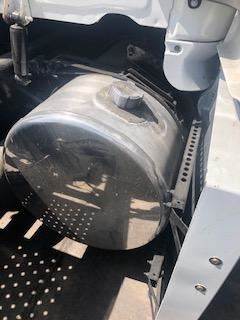 Good Used PAssenger Side 100 GAllon Fuel TAnk For A 2016 Freightliner CAscAdiA