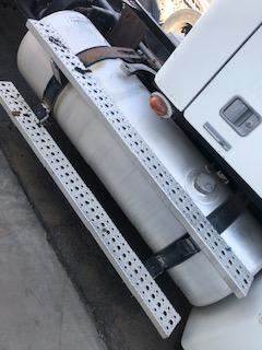 Good Used PAssenger Side 120 GAllon Fuel TAnk For A 2007 Freightliner ColumbiA
