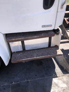 Good Used Driver Side 50 GAllon Fuel TAnk For A 2006 Freightliner M2 106