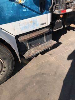 Good Used Driver Side Fuel TAnk For A 2007 Freightliner M-2 Business clAss