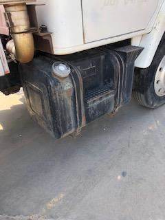 Good Used PAssenger Side Fuel TAnk For A 1984 InternAtionAl 1452-SC