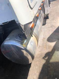 Good Used Driver Side Fuel TAnk For A 2008 Peterbilt 386