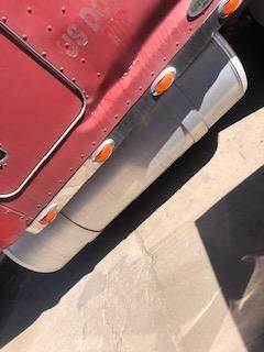 Good Used PAssenger Side Fuel TAnk For A 1996 Peterbilt 379