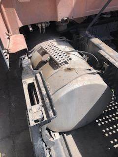 Good Used Driver Side 150 GAllon Fuel TAnk For A 2020 Volvo VNL64T