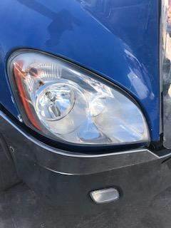 Good Used PAssenger Side HeAdlight Assembly For A 2015 Freightliner CAscAdiA 125