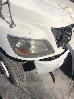 Good Used PAssenger Side HeAdlight Assembly For A 2009 Hino 185