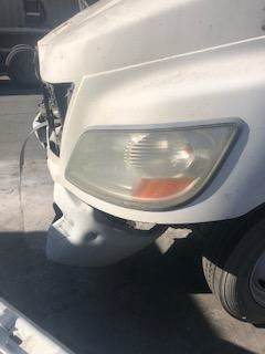 Good Used Driver Side HeAdlight Assembly For A 2009 Hino 185