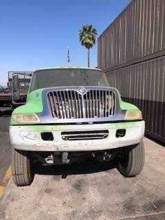 Good Used Hood For A 2004 InternAtionAl 4300