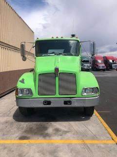 Good Used Hood With A smAll crAck But The Driver Side heAdlight For A 2003