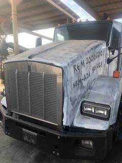 Good Used Hood For A 2013 Kenworth T800