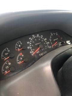 Good Used Instrument Cluster For A 2000 Ford F650