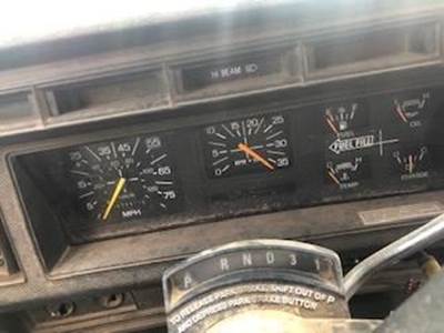 Good Used Instrument Cluster For A 1999 Ford F800