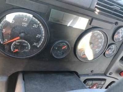 Good Used Instrument Cluster For A 2020 Freightliner CAscAdiA 125