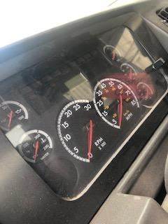 Good Used Instrument Cluster For A 2009 Sterling A9500