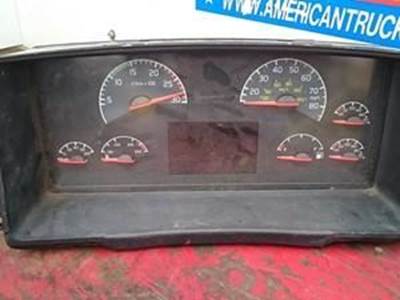 Used Instrument Cluster For 2007 Volvo VNL