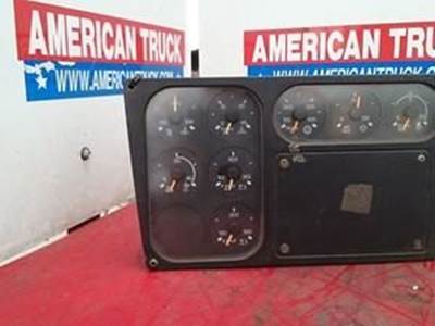 Used 8 Gauge Instrument Cluster For 2000 Kenworth T2000