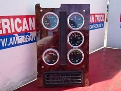 Used 5 Gauge Dash Panel With Bar Indicator And Air Vent For 2005 International