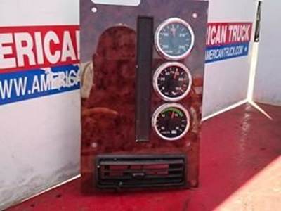 Used 3 Gauge Dash Panel With Bar Indicator And Air Vent For 2005 International