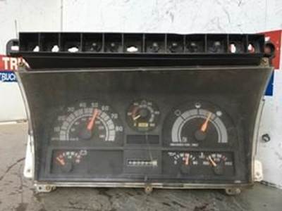 Used Instrument Cluster For 2000 Gm/Chev (Hd) C7500