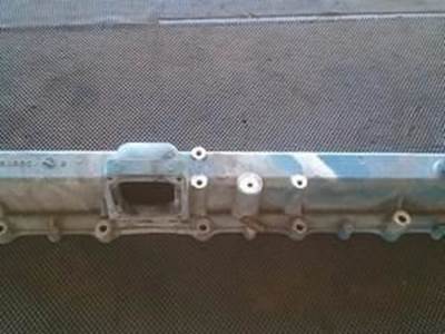 International DT466E Intake Manifold