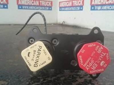 Used Bendix Dash Control Air Brake Valves For 2008 International 5900I