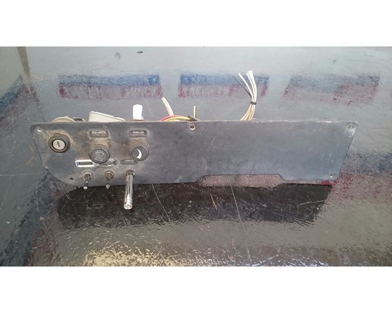 Peterbilt 379 Dash Panel With Toggle Switches And Wiper Controls For Sale Phoenix, AZ 12499