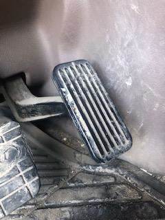 Good Used AccelerAtor PedAl For A 2010 Peterbilt 387