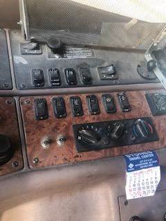 Good Used DAsh Switch PAnel For A 2010 Peterbilt 387