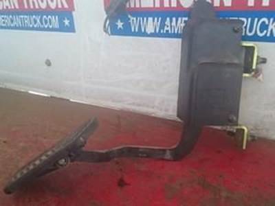 Used Bendix Pedal Accelrator For 2005 Kenworth T2000 Wired For A CAT Engine.