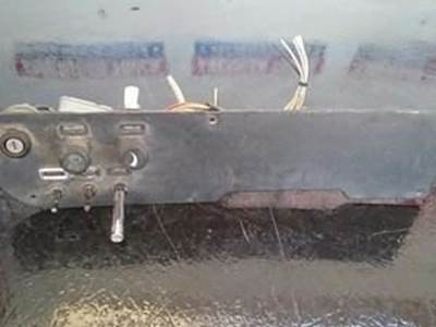 Peterbilt 379 Dash Panel With Toggle Switches And Wiper Controls