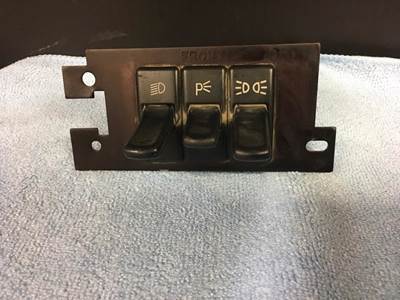 Used Switch Panel Kenworth T660 S641193130 *Ebay Container