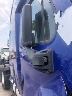 Good Used PAssenger Side View Mirror For A 2013 Freightliner CAscAdiA 125