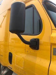 Good Used PAssenger Side View Mirror For A 2015 Freightliner CAscAdiA 125