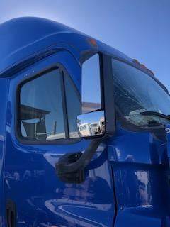 Good Used PAssenger Side View Mirror For A 2015 Freightliner CAscAdiA 125