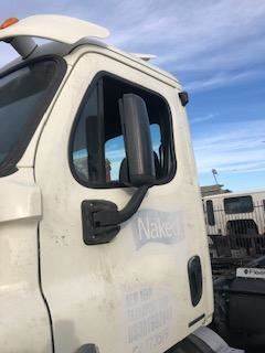 Good Used Driver Side View Mirror For A 2012 Freightliner CAscAdiA 125