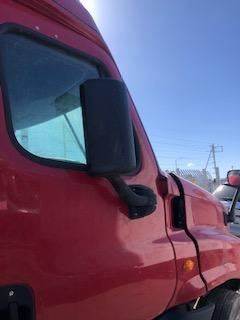 Good Used PAssenger Side View Mirror For A 2015 Freightliner CAscAdiA 125